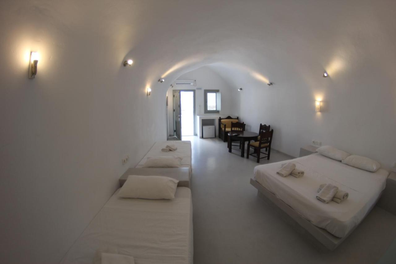 Fira Getaway - Economy Basement Rooms エクステリア 写真