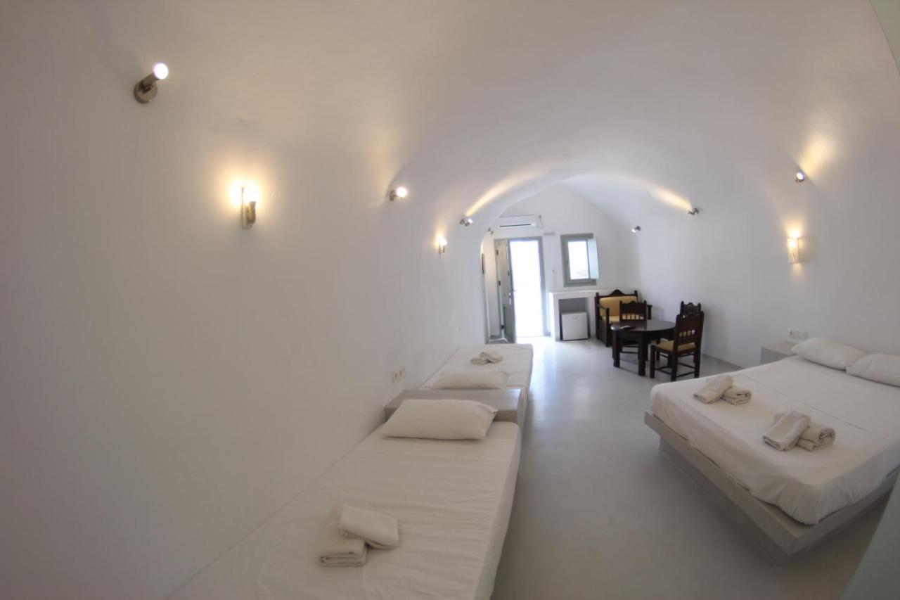 Fira Getaway - Economy Basement Rooms エクステリア 写真